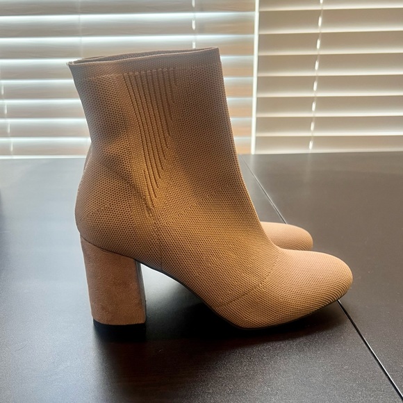 MIA Braxton Block Heel Boot - Picture 2 of 8